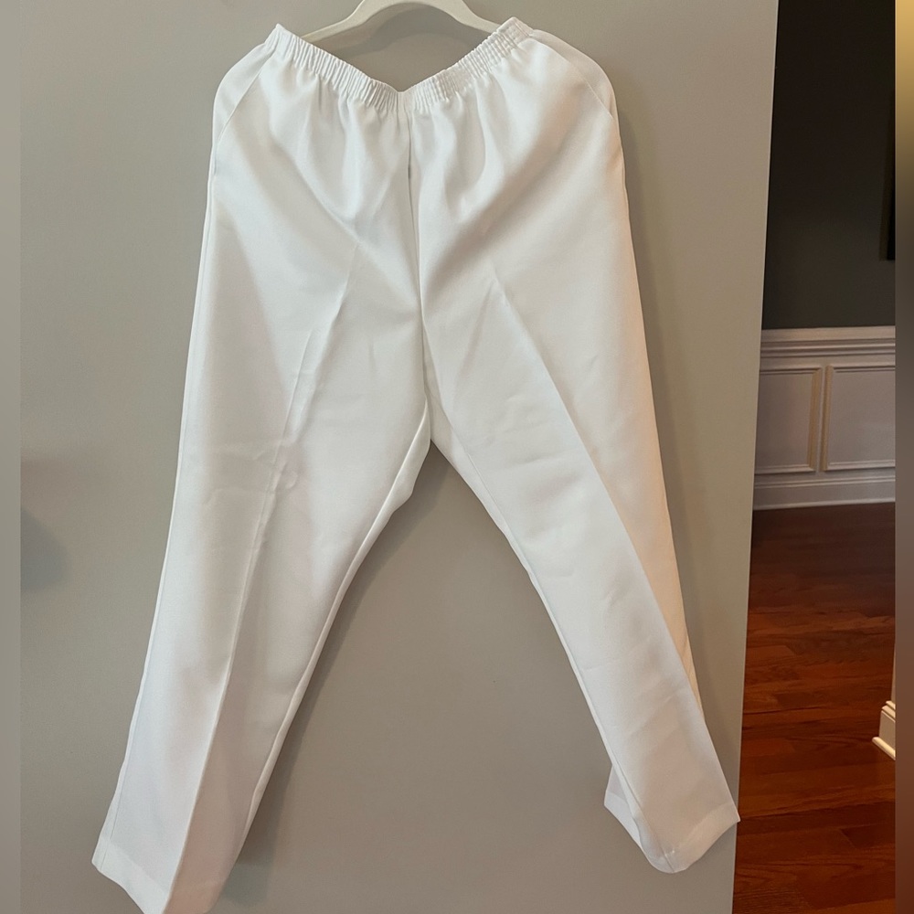 Alfred Dunner White Straight Leg Pants